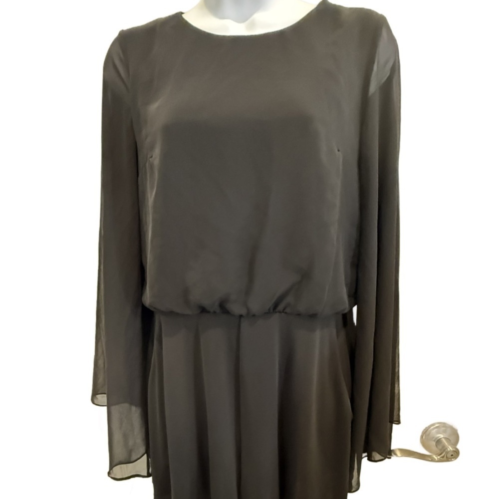 Top shop Elegant Black Sheer Romper. Size 6. - Picture 2 of 9